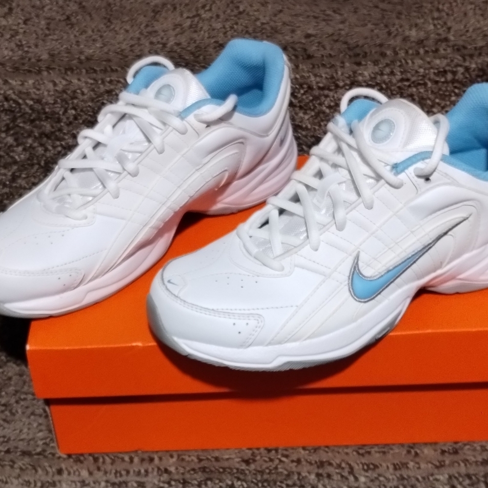 Nike
